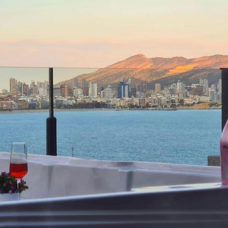 Luxury Apartment With Private Hot Tub By Poniente Beach Бенидорм Екстериор снимка