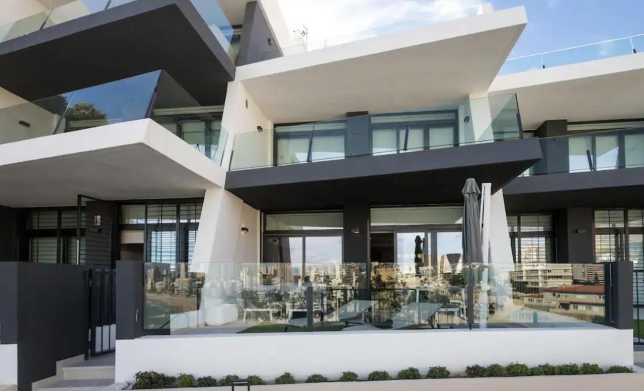 Luxury Apartment With Private Hot Tub By Poniente Beach Бенидорм Екстериор снимка